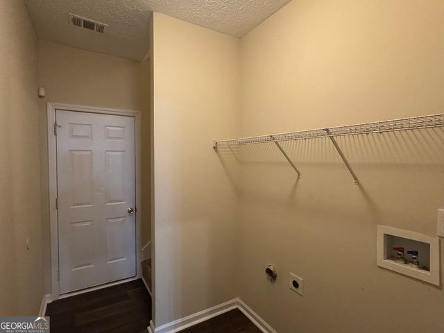 5736 Lakeside Drive, Union City, GA 30291