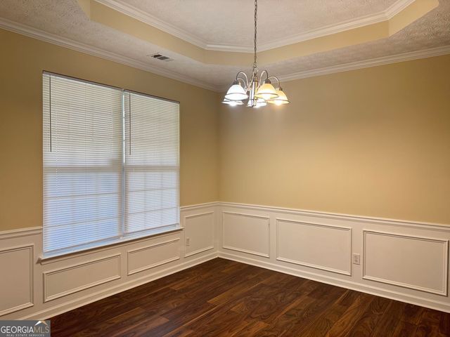 5736 Lakeside Drive, Union City, GA 30291