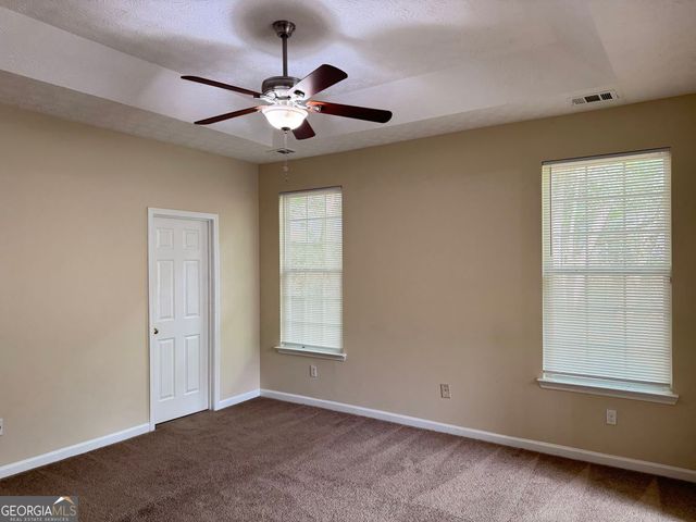 5736 Lakeside Drive, Union City, GA 30291