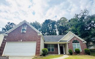 5736 Lakeside Drive, Union City, GA 30291