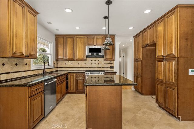 16762 Mulberry Circle, Fountain Valley, CA 92708