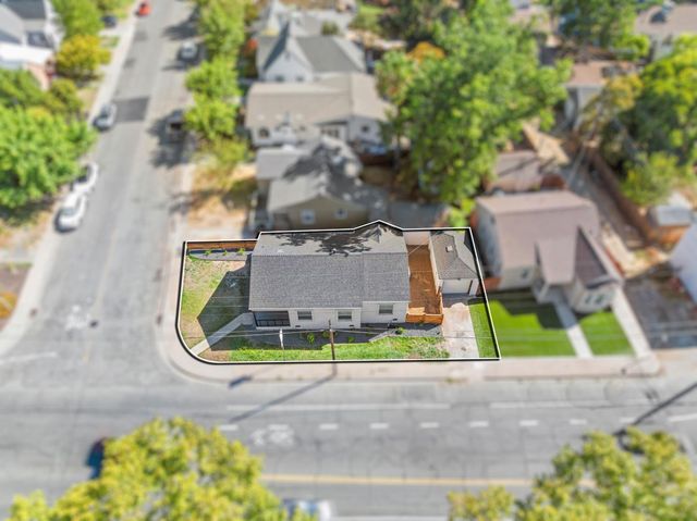 2000 36th St, Sacramento, CA 95817