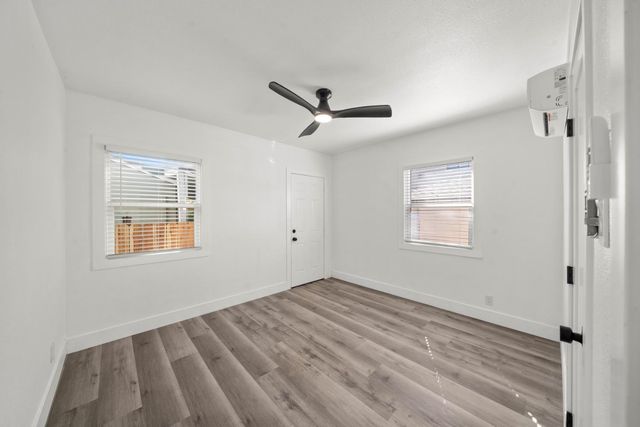2000 36th St, Sacramento, CA 95817