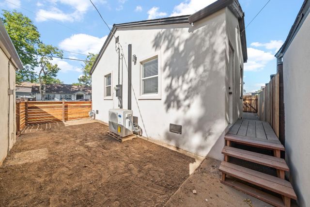 2000 36th St, Sacramento, CA 95817