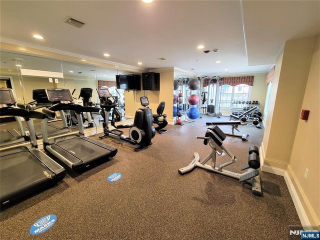 54 Polifly Road 409, Hackensack, NJ 07601