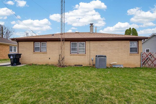 2303 Lawn STREET, Racine, WI 53404