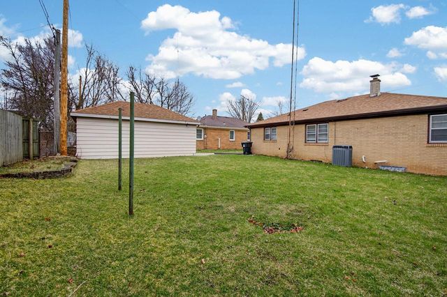 2303 Lawn STREET, Racine, WI 53404