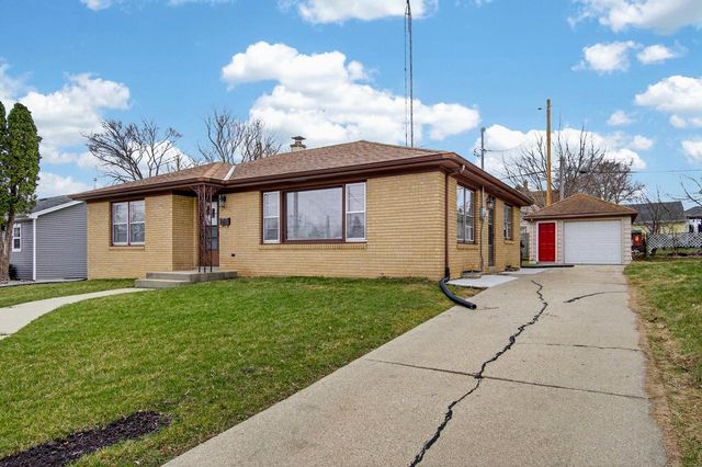 2303 Lawn STREET, Racine, WI 53404