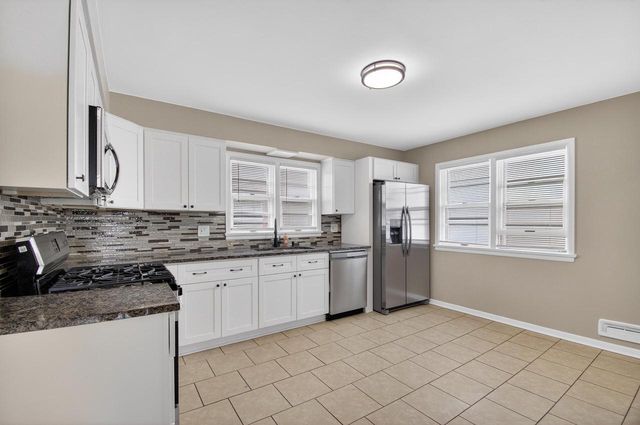 2303 Lawn STREET, Racine, WI 53404