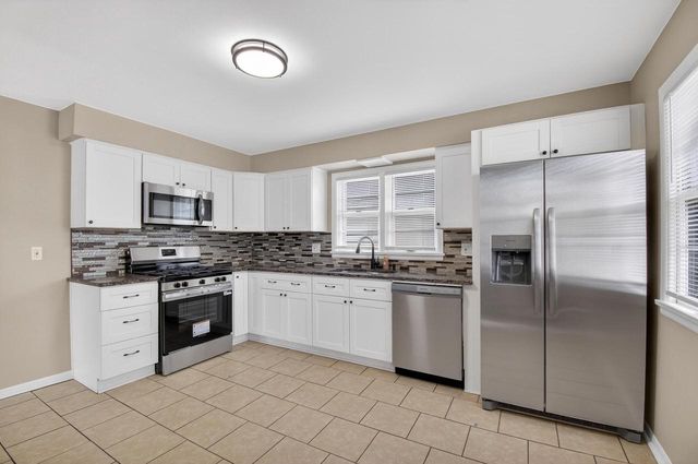 2303 Lawn STREET, Racine, WI 53404