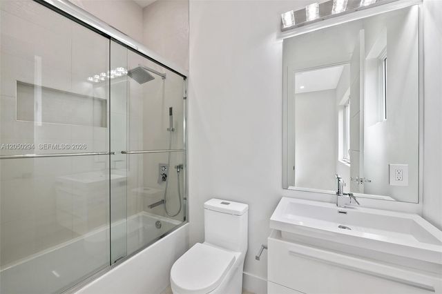 1615 NE 3rd Court, Fort Lauderdale, FL 33301