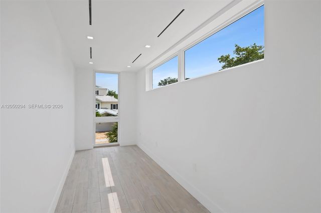 1615 NE 3rd Court, Fort Lauderdale, FL 33301