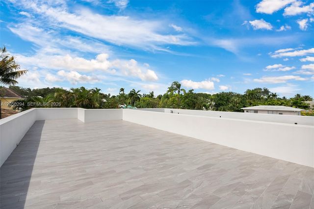 1615 NE 3rd Court, Fort Lauderdale, FL 33301