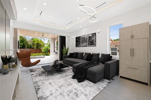 1615 NE 3rd Court, Fort Lauderdale, FL 33301