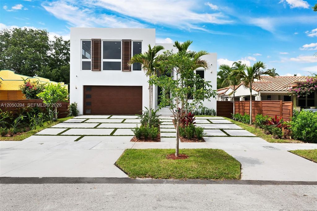 1615 NE 3rd Court, Fort Lauderdale, FL 33301