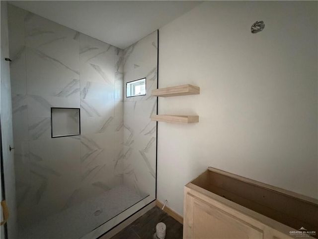 2292 Via Roma Road, Weslaco, TX 78596