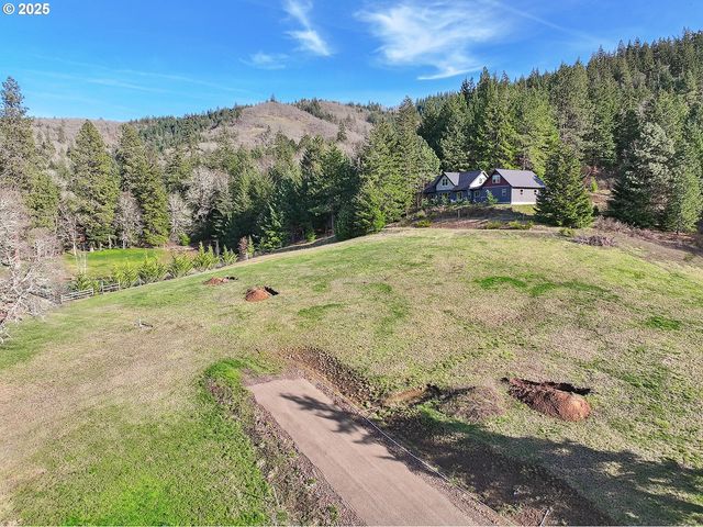 3 Graham Ln, White Salmon, WA 98672