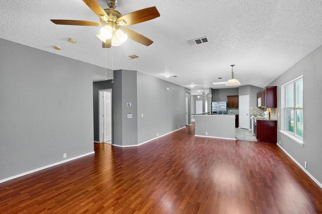 8409 Vicksburg Lane, Fort Worth, TX 76123