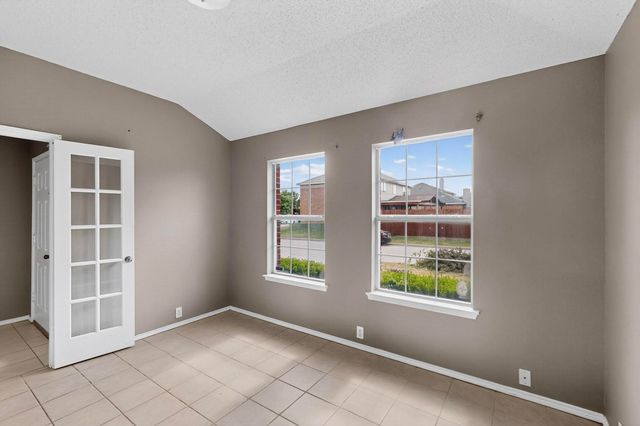 8409 Vicksburg Lane, Fort Worth, TX 76123