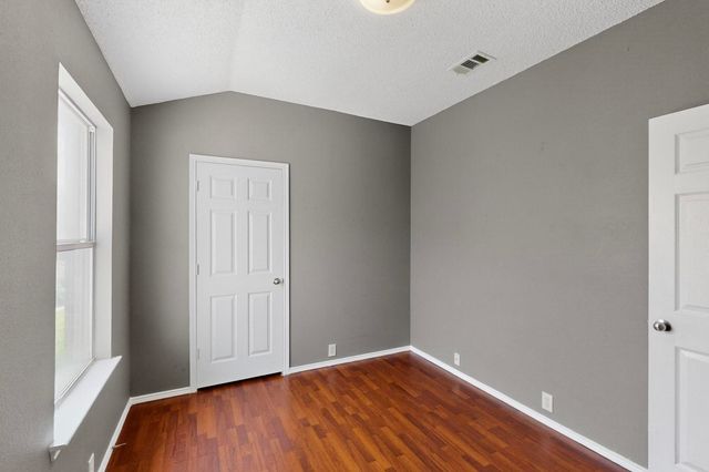 8409 Vicksburg Lane, Fort Worth, TX 76123