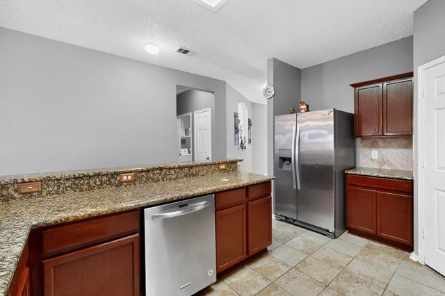 8409 Vicksburg Lane, Fort Worth, TX 76123