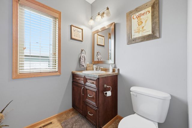6282 Martens Way S, Fargo, ND 58104
