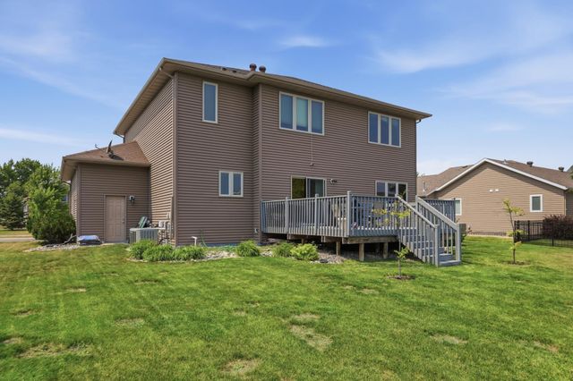 6282 Martens Way S, Fargo, ND 58104