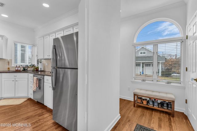 6 Cook Street, Monmouth Beach, NJ 07750