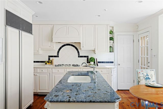 1 Ampthill Rd, Richmond, VA 23226