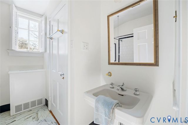 1 Ampthill Rd, Richmond, VA 23226