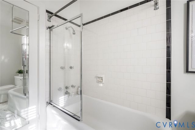 1 Ampthill Rd, Richmond, VA 23226