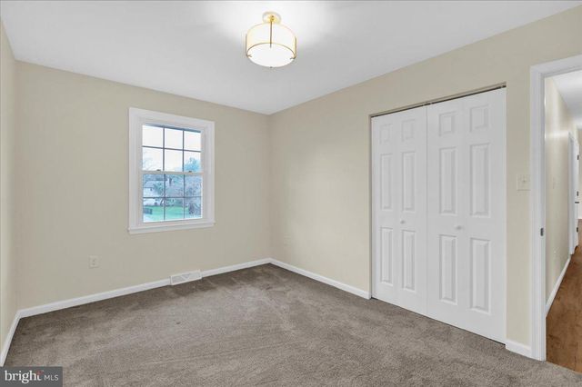 2 COURTLEIGH PL, Reading, PA 19606