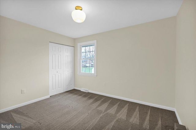 2 COURTLEIGH PL, Reading, PA 19606