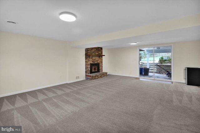 2 COURTLEIGH PL, Reading, PA 19606