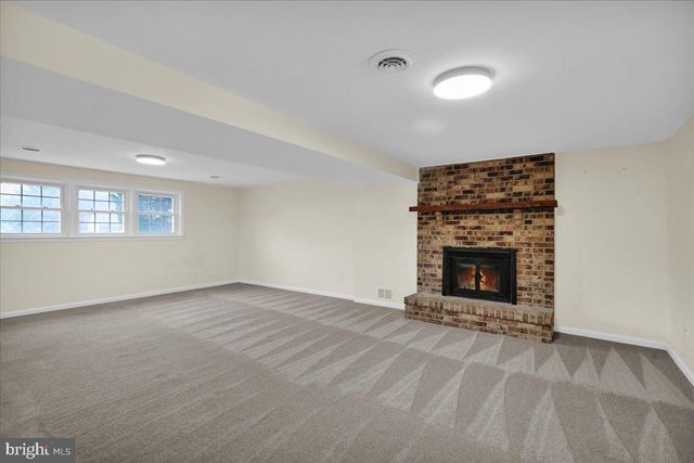 2 COURTLEIGH PL, Reading, PA 19606