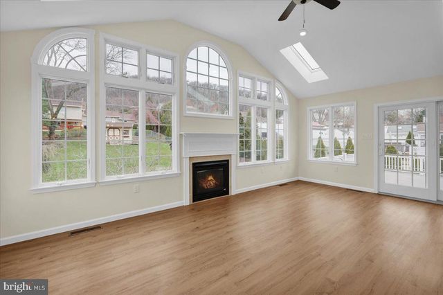 2 COURTLEIGH PL, Reading, PA 19606