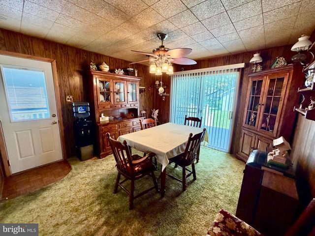 211 E WASHINGTON AVE, Magnolia, NJ 08049