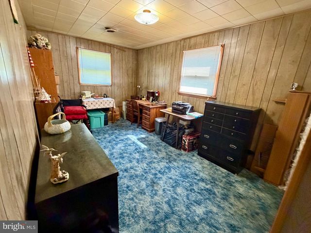 211 E WASHINGTON AVE, Magnolia, NJ 08049