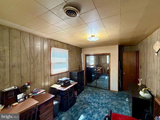 211 E WASHINGTON AVE, Magnolia, NJ 08049