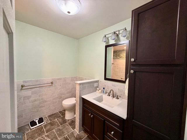 211 E WASHINGTON AVE, Magnolia, NJ 08049