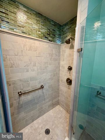 211 E WASHINGTON AVE, Magnolia, NJ 08049