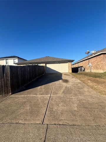1936 Encino Drive, Lancaster, TX 75146