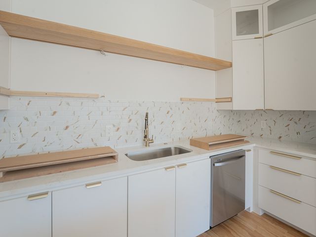 2706 Valentine Street, Dallas, TX 75215