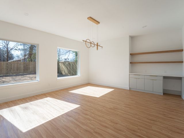 2706 Valentine Street, Dallas, TX 75215