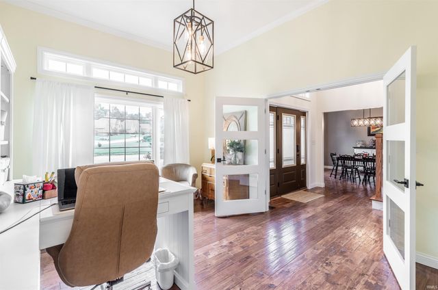 2339 Julianne Circle, Newburgh, IN 47630