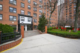 99-60 63rd Road 14J, Rego Park, NY 11374