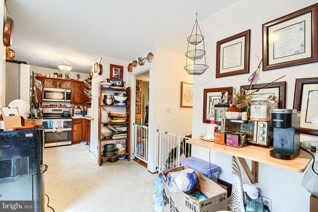 9301 OLD GEORGETOWN RD, Bethesda, MD 20814