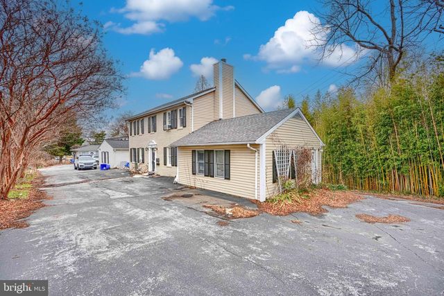 9301 OLD GEORGETOWN RD, Bethesda, MD 20814