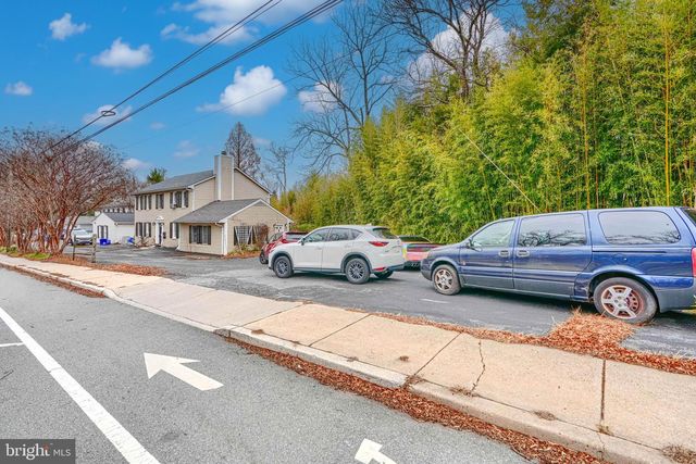 9301 OLD GEORGETOWN RD, Bethesda, MD 20814