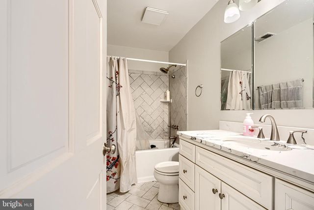 9301 OLD GEORGETOWN RD, Bethesda, MD 20814